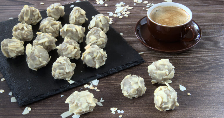 Banana Oats Almonds White Cashew Chocolate Bliss Balls